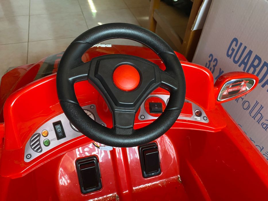 carro com controlo á distância64409578180993121