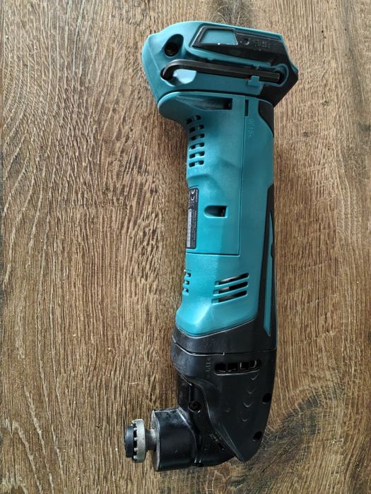 Makita DTM50 LXT 18v Multitool