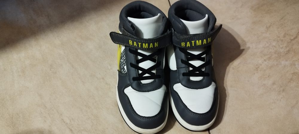 Buty jesienne dla chłopca Batman 33