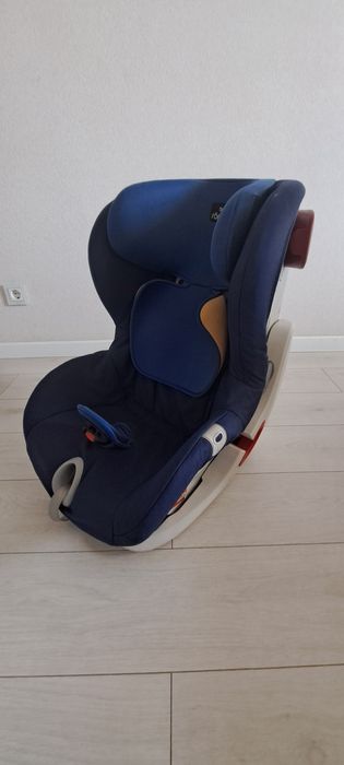 Дитяче автокрісло britax romer