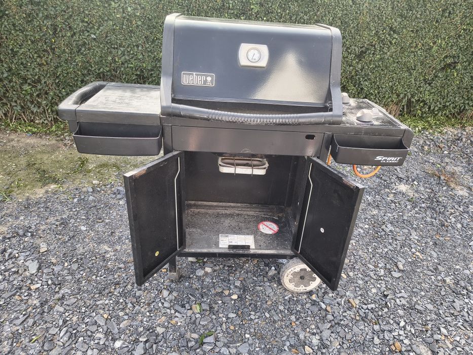 Sprzedam grill gazowy weber