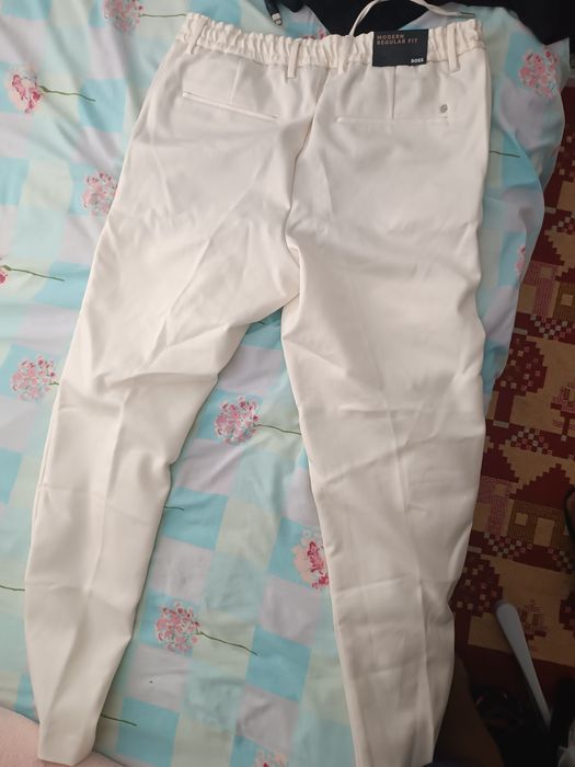 Calça marca Hugo Boss