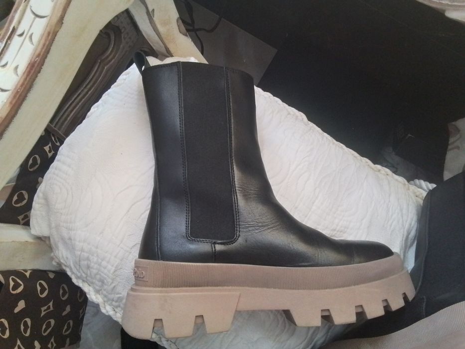 Buty Marco Polo, skóra naturalna 39r.wkladka buta 25