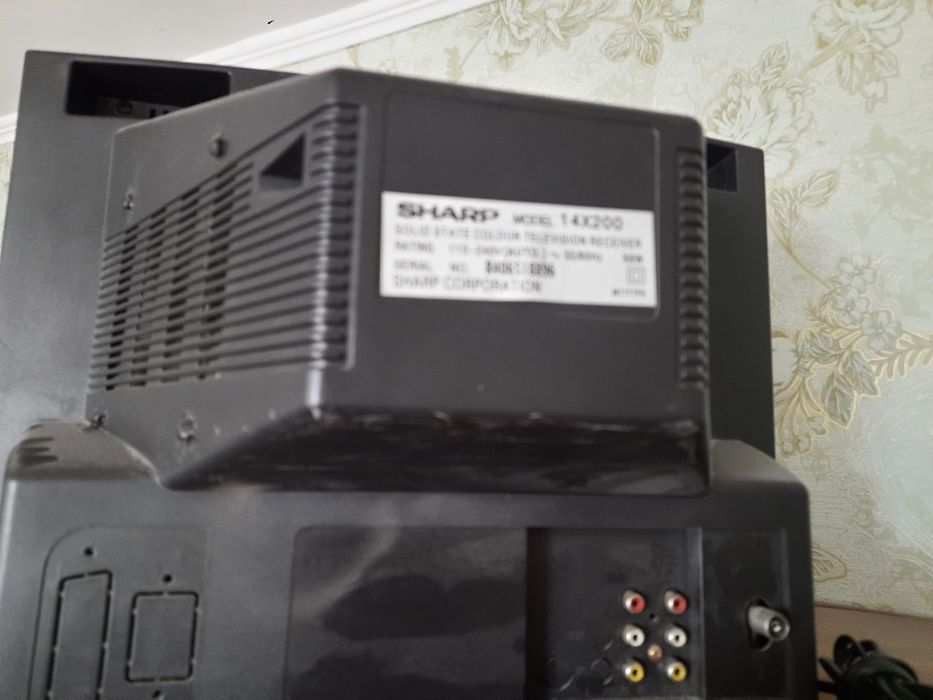 Телевізор     Sharp