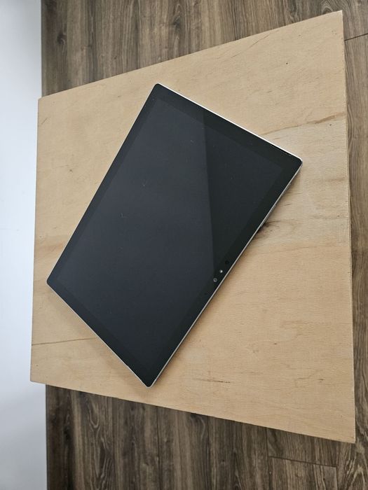 Microsoft Surface PRO 4 i7, 16Gb, 256Gb laptop / tablet sprawny z wadą dotyku