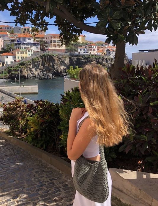 Bolsa tricotada a mão