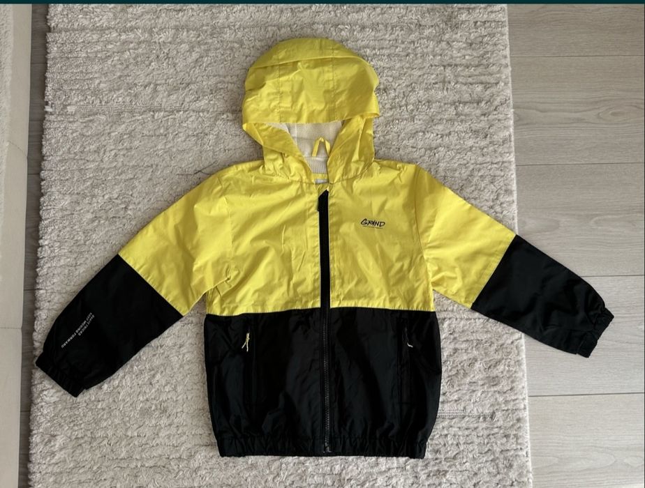 Вітровка Reserved на хлопчика + шапочка з хомутом в подарунок