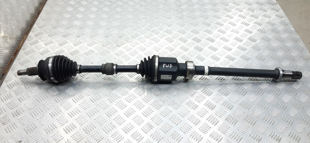 Піввісь передня права привід Mazda CX9 2016 +
