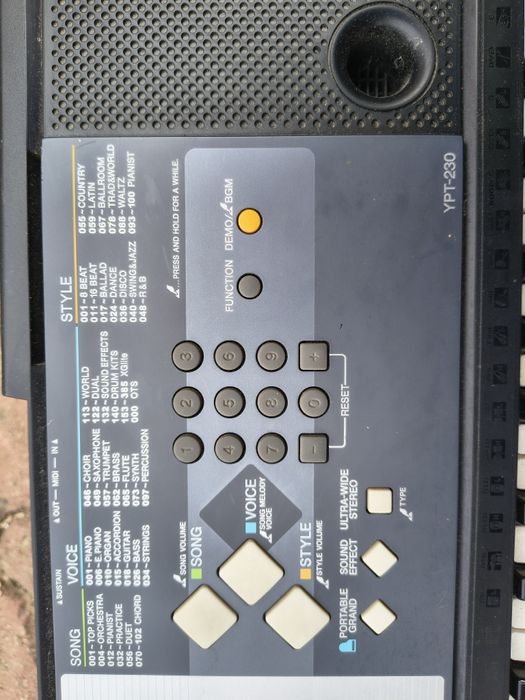 Keyboard Yamaha YPT-230