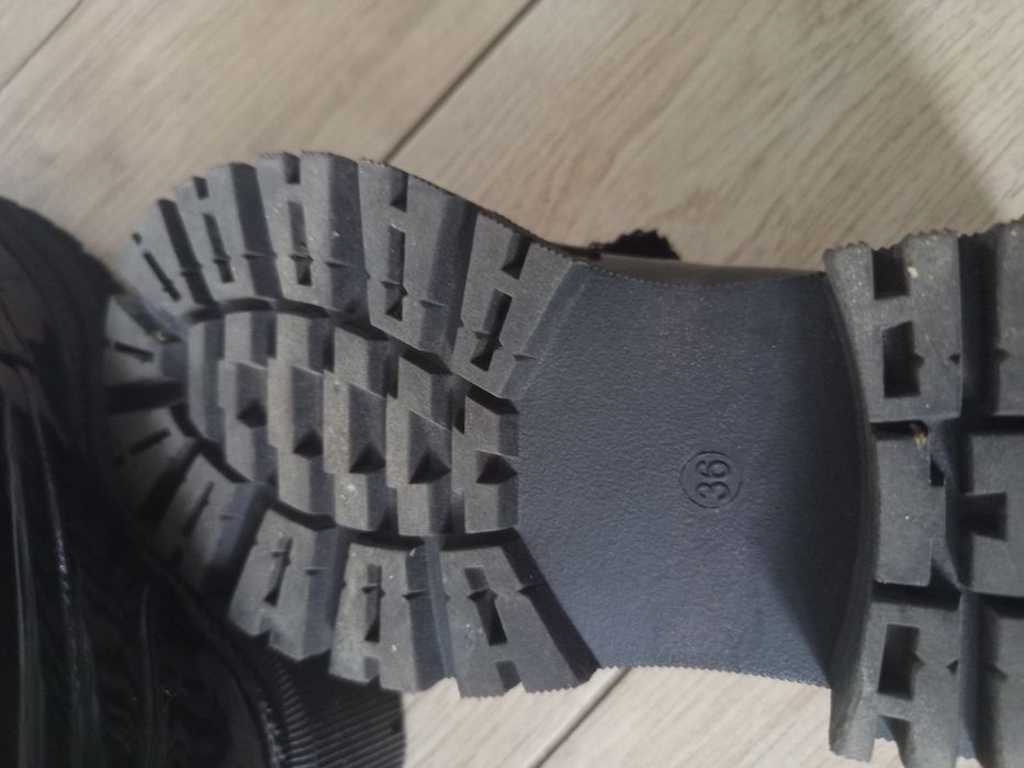 Buty mokasyny na wyższym spodzie rozm. 36