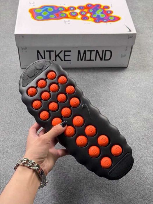 Nike_mind 001 R.40