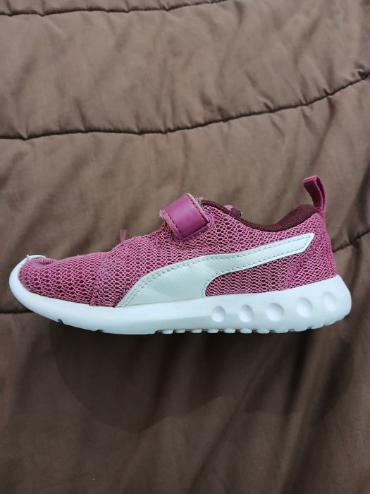 Sapatilhas rosa menina da puma tamanho 27