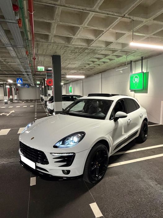 Porsche Macan S
