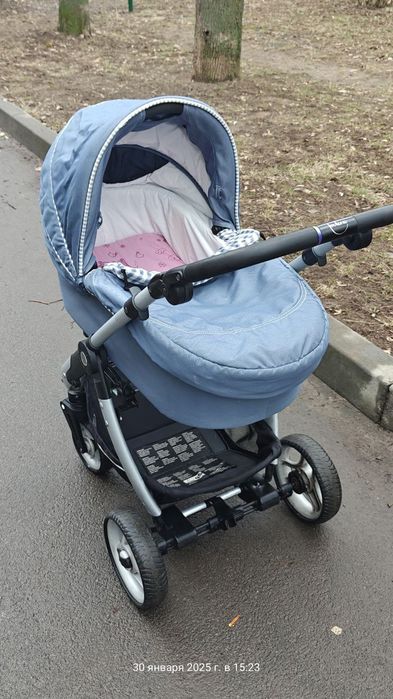 Коляска в отличном состоянии