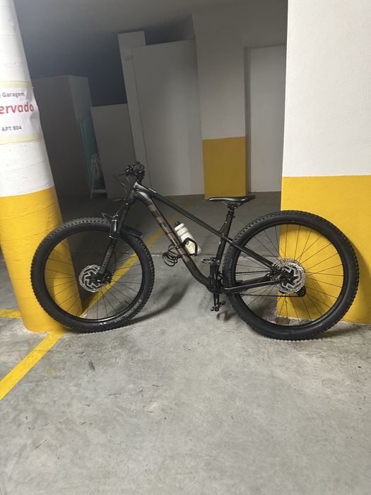 Bicicleta trail trek roscoe 7