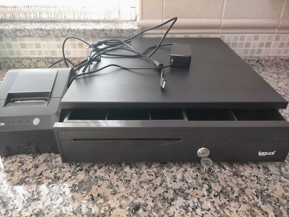 Impressora térmica e gaveta de dinheiro