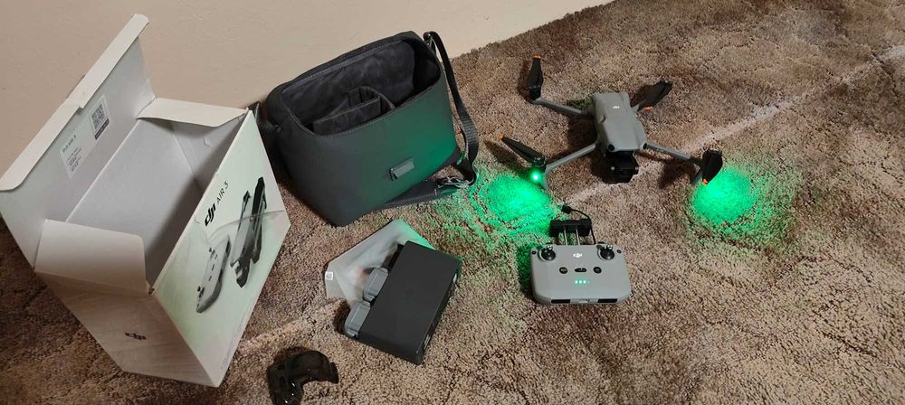 Dron DJI Air 3  Fly more combo
