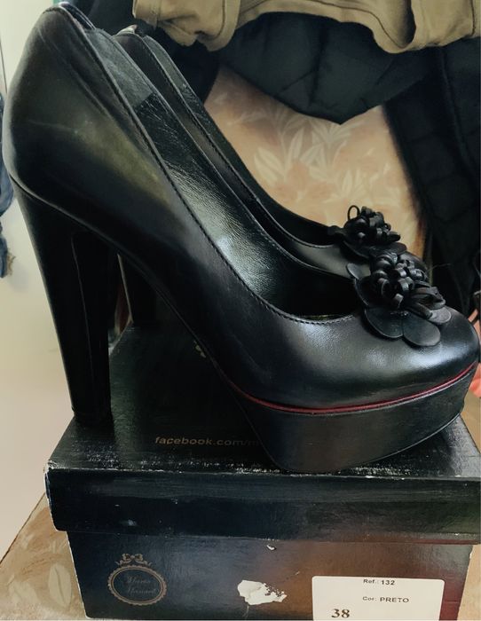 Sapatos Maria Manuel tamanho 38