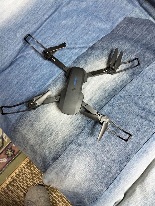 Drone semi novo ainda na caixa