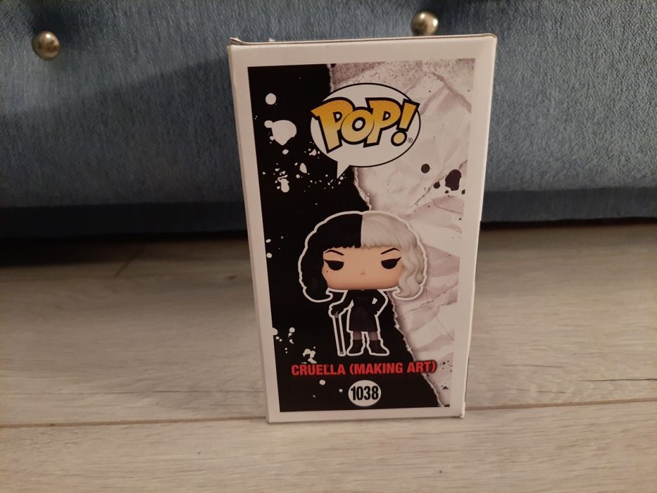 Cruella making art 1038 funko pop disney figurka