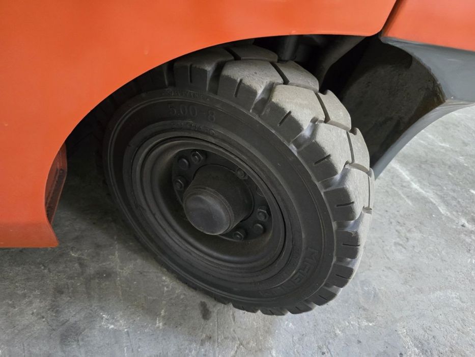 Навантажувач вилковий, газовий 1.5 тонни
Toyota 02-8FGF15