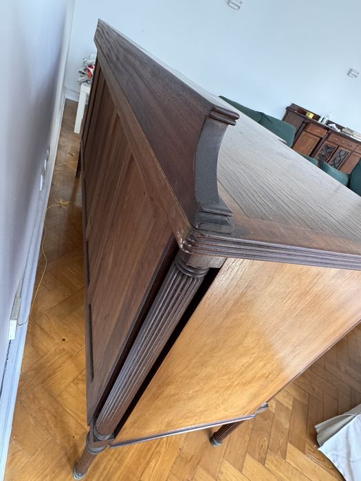 Aparador sideboard antigo em madeira