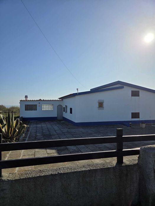 Moradia em Mafra, T3 + arrecadação, Térrea, Casais de São Lourenço.