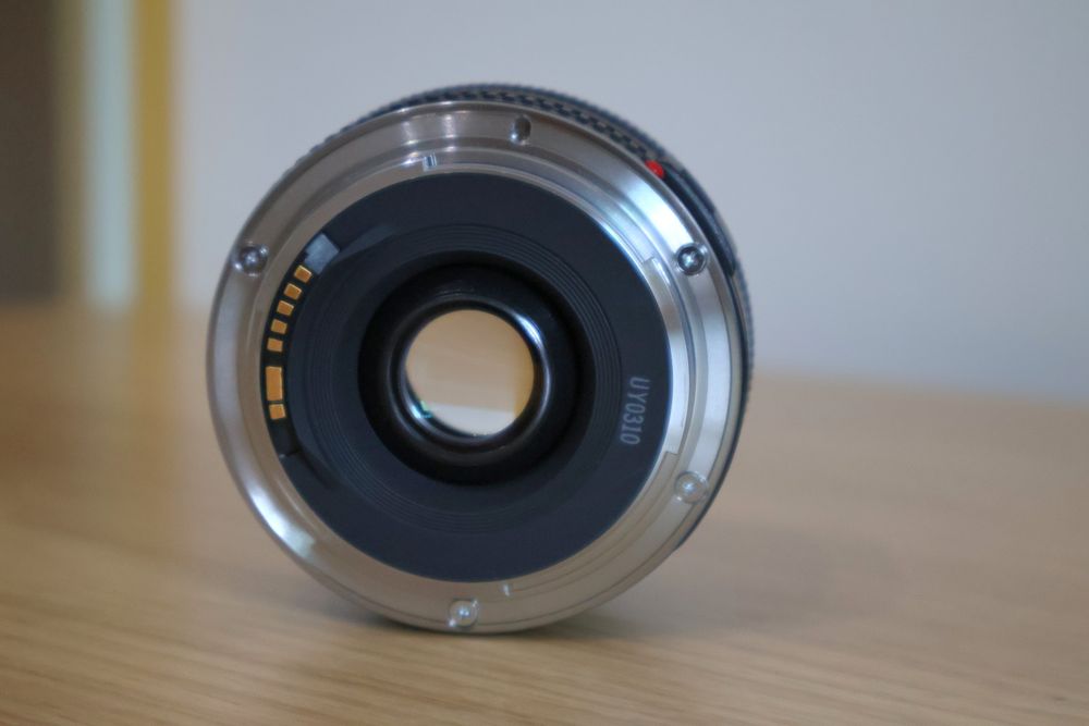 Canon EF 28mm F/2.8