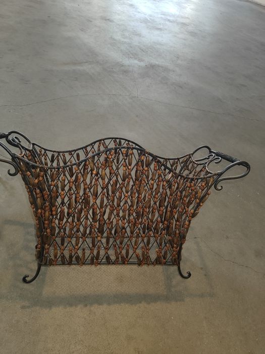 Conjunto porta revistas e porta CD's