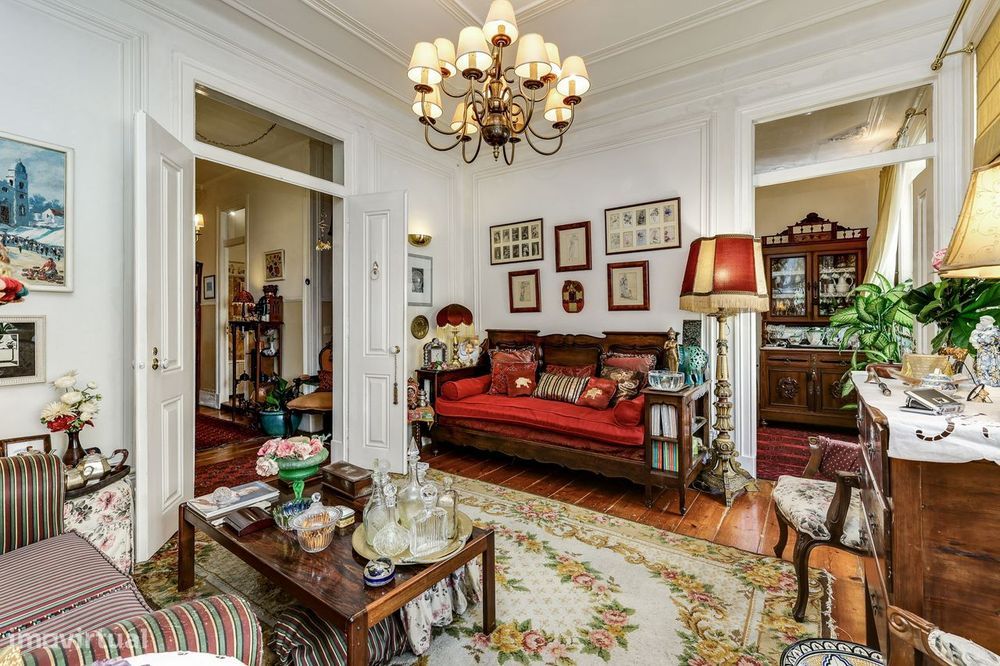 Apartamento T3 de Charme com 119m² junto ao Liceu Francês e Jardim da