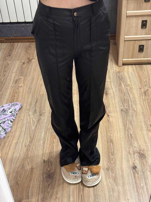 стильові шкіряні брюки
