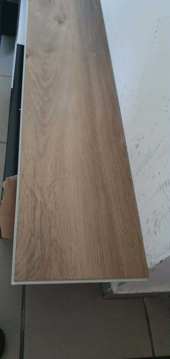 Panele winylowe NOWE niecale 11m2