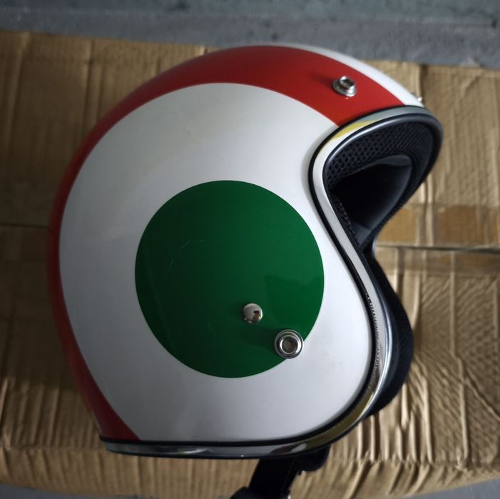 Capacete vespa em bom estado e com pouco uso