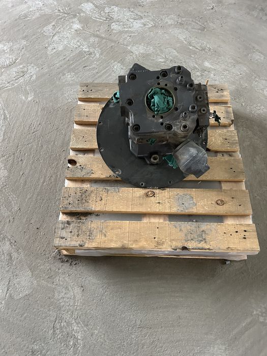 Pompa do koparki volvo EW140C