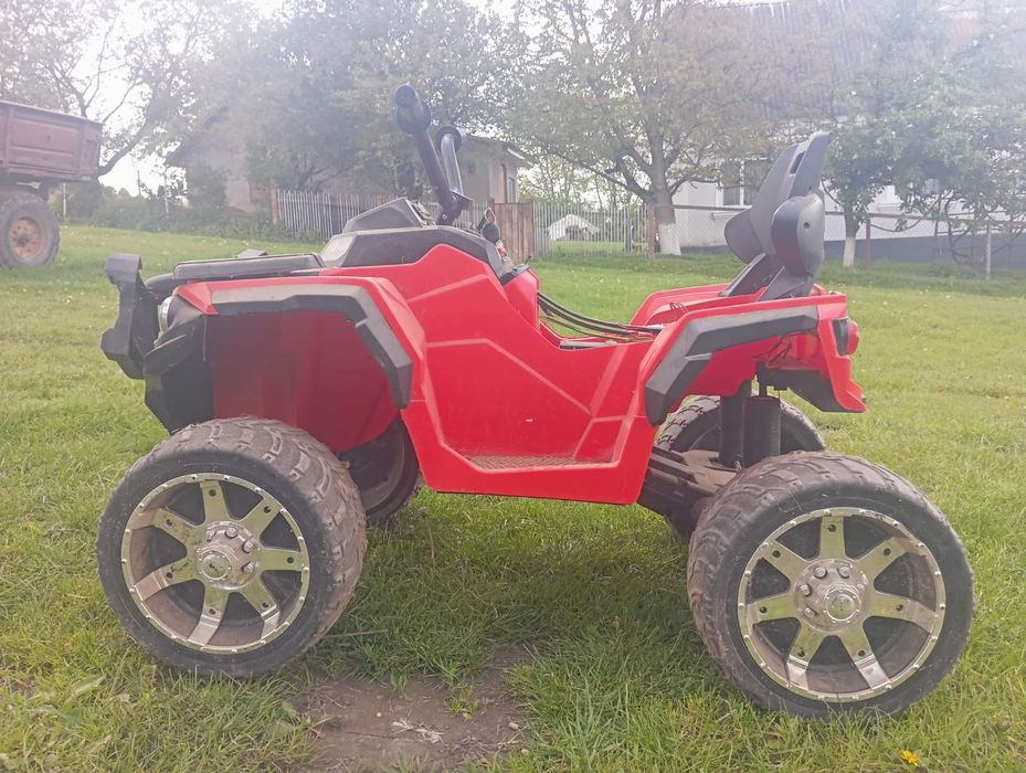 Дитячий квадроцикл