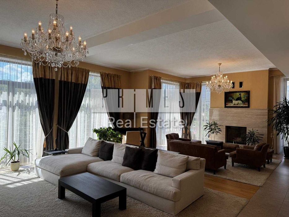 Продаж будинку 550м2 в Царському селі з басейном