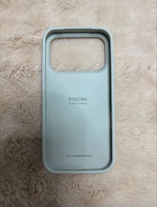 Capa RIMOWA IPhone 17 Pro