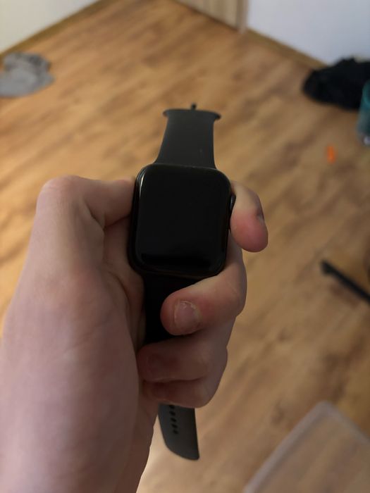 Zegarek Apple watch SE