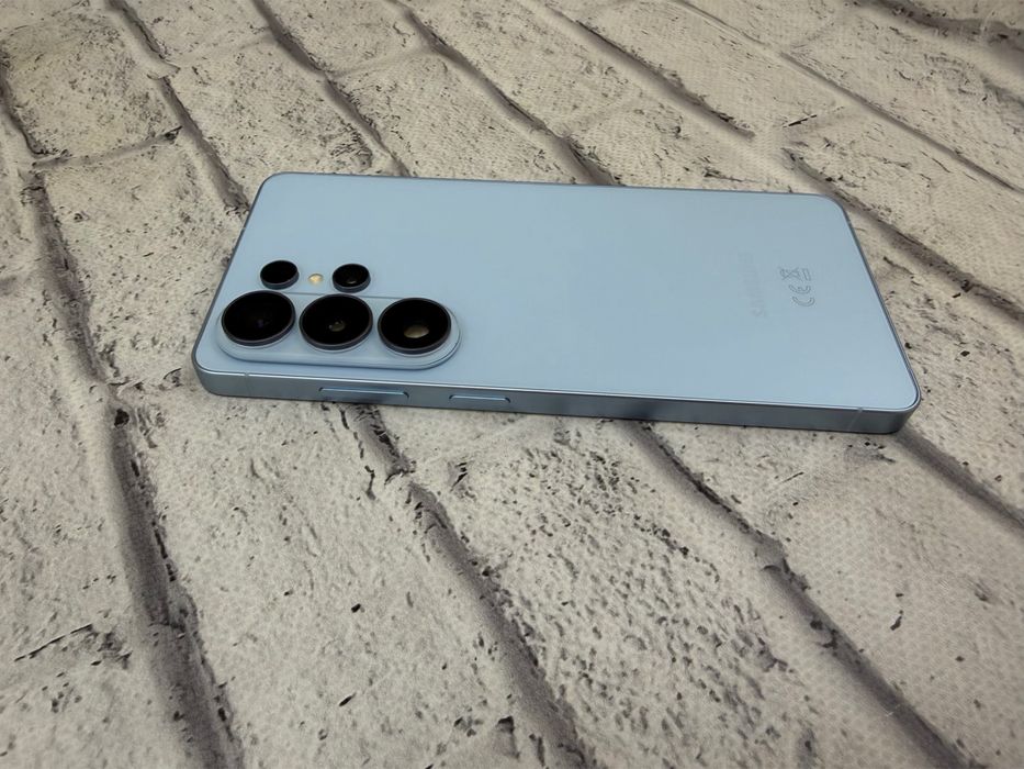 New Samsung Galaxy S26 Ultra 12/256gb Sky Blue global 980$