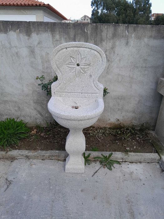 Fonte de lavar as mãos  amaciada