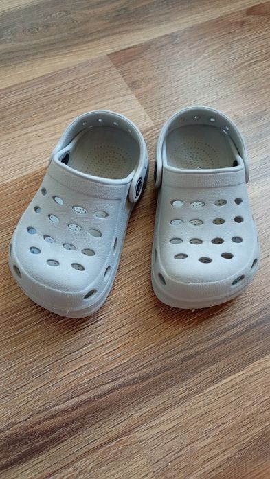 Klapki gumowe niemowlęce rozmiar 21