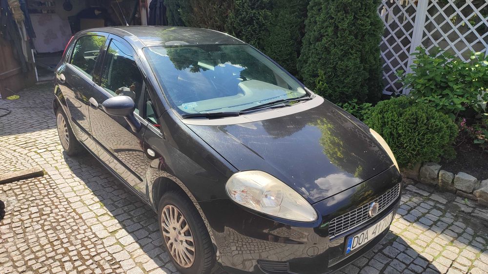 Fiat Punto 1.4 Benzyna 2008 El. Szyby, Klimatyzacja, komplet kół lato/zima