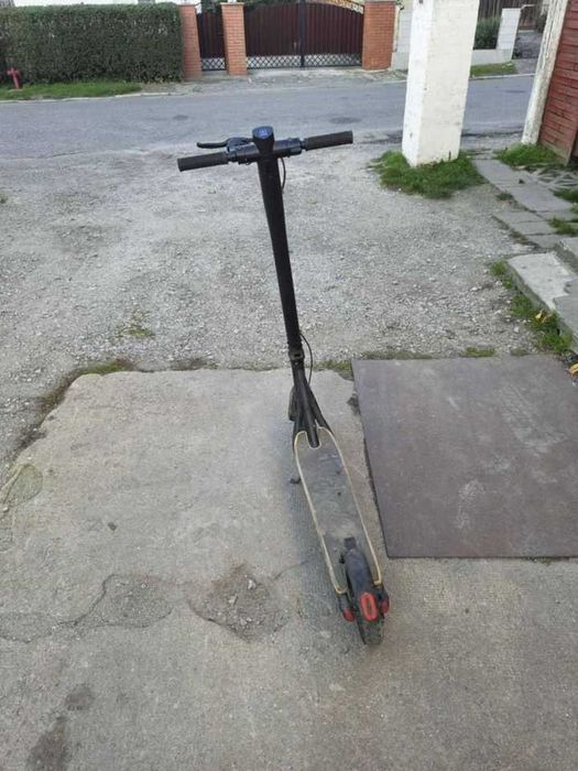 Hulajnoga elektryczna