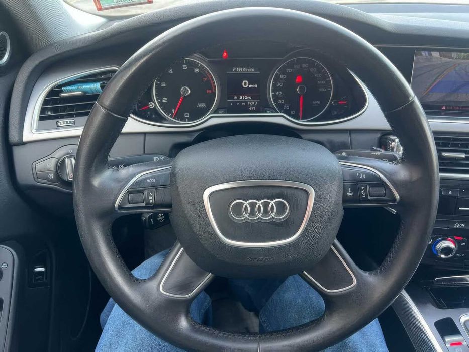 Audi A4      2015