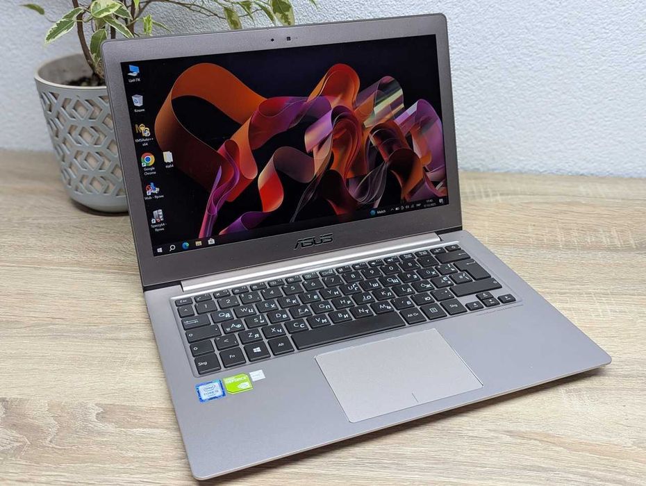 Тонкий шустрий ультрабук для игр, роботи та навчання