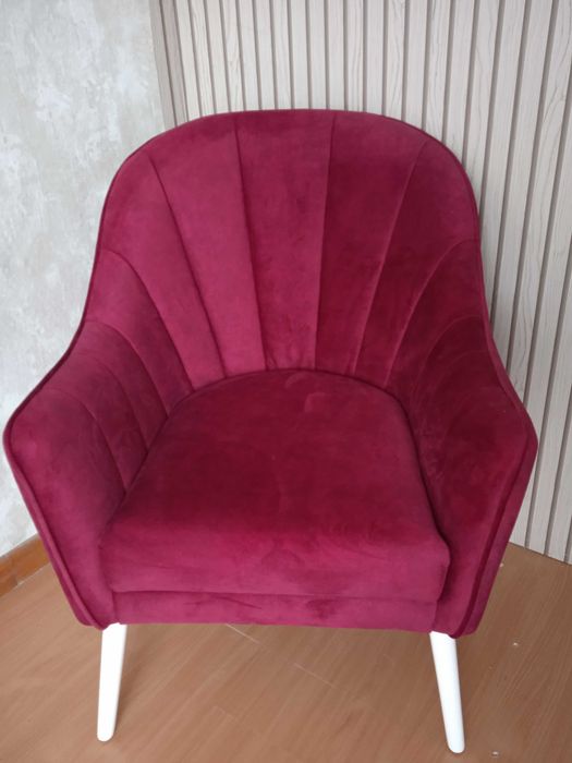 Poltrona completamente nova.