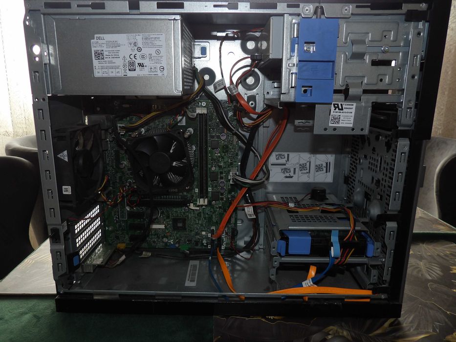 Komputer DELL optiplex 3020