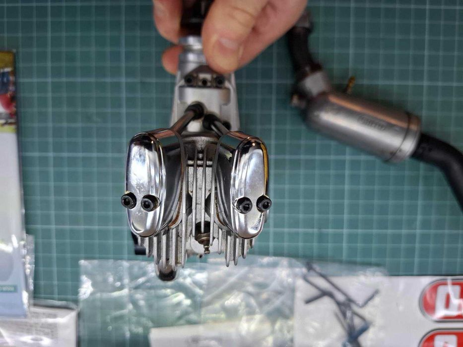 Silnik 4 suw Saito FA 125a, stan idealny, mało używany
