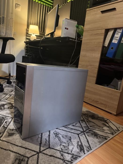 Komputer stacjonarny