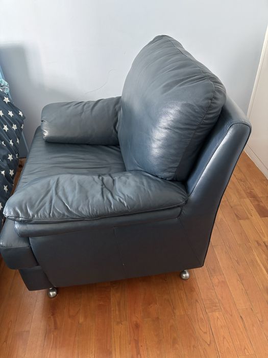 sofá em pele sintética de 1 lugar